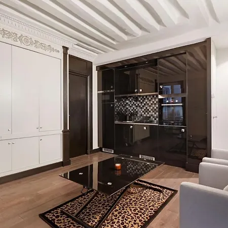 Seine Διαμέρισμα *